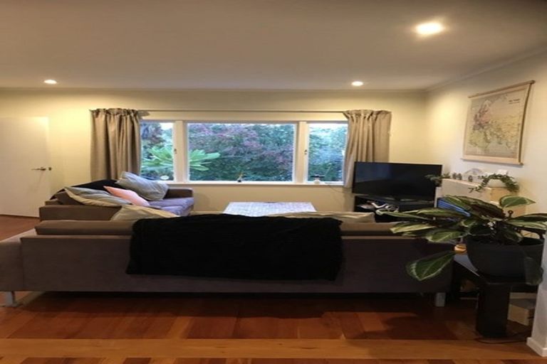 Photo of property in 1/134 Nile Road, Milford, Auckland, 0620