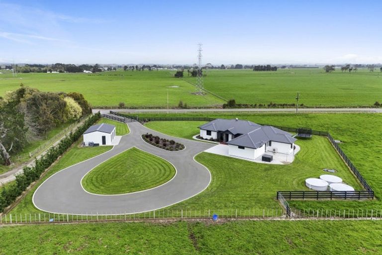 Photo of property in 36 Nannestads Line, Bunnythorpe, Palmerston North, 4775