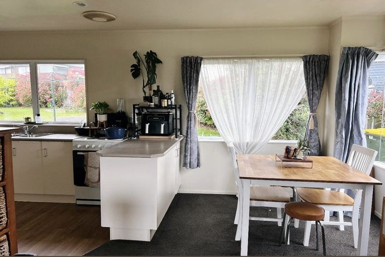 Photo of property in 38 Charlotte Street, Stanmore Bay, Whangaparaoa, 0932