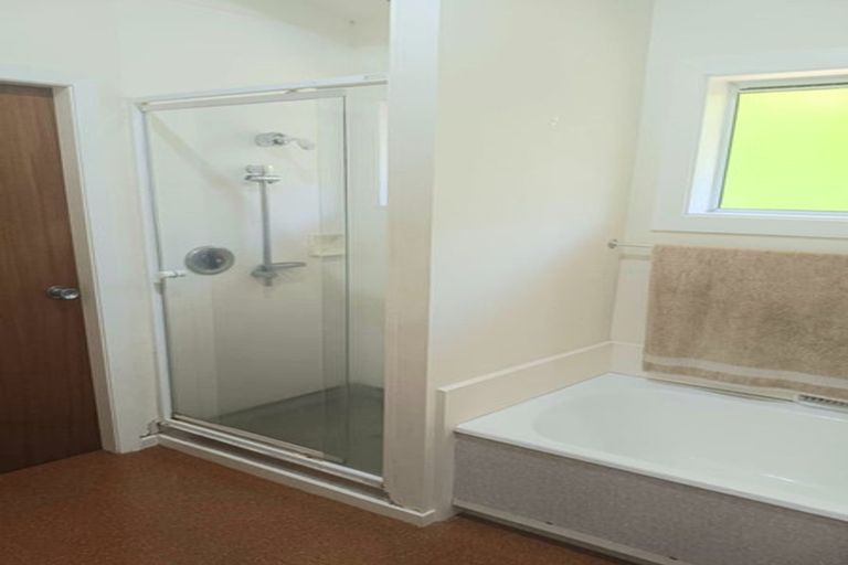 Photo of property in 256 Mount Pleasant Road, Mount Pleasant, Christchurch, 8081