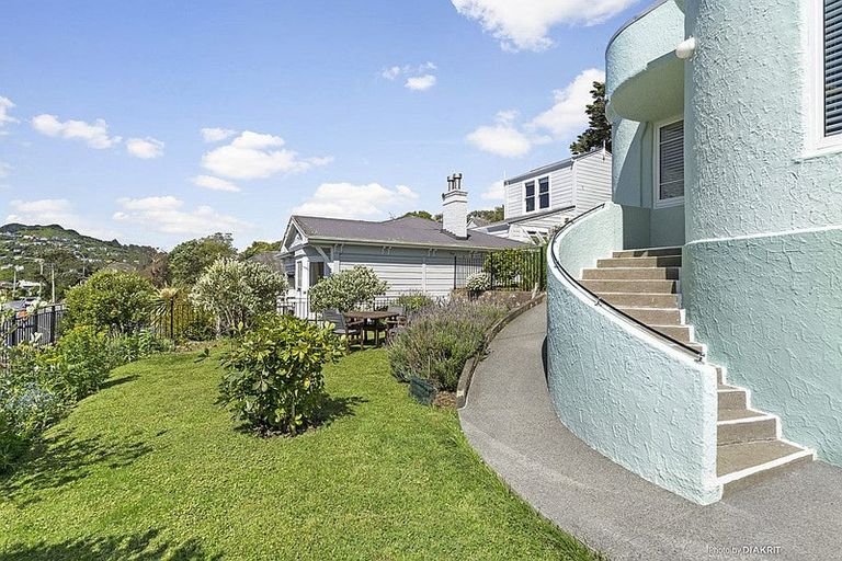 Photo of property in 107 Karori Road, Karori, Wellington, 6012