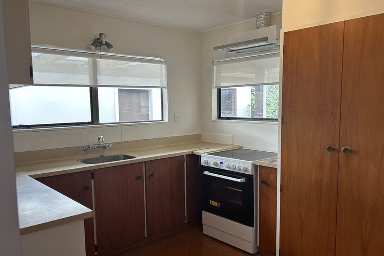 Photo of property in 1/2 Bill Ashcroft Grove, Havelock North, 4130