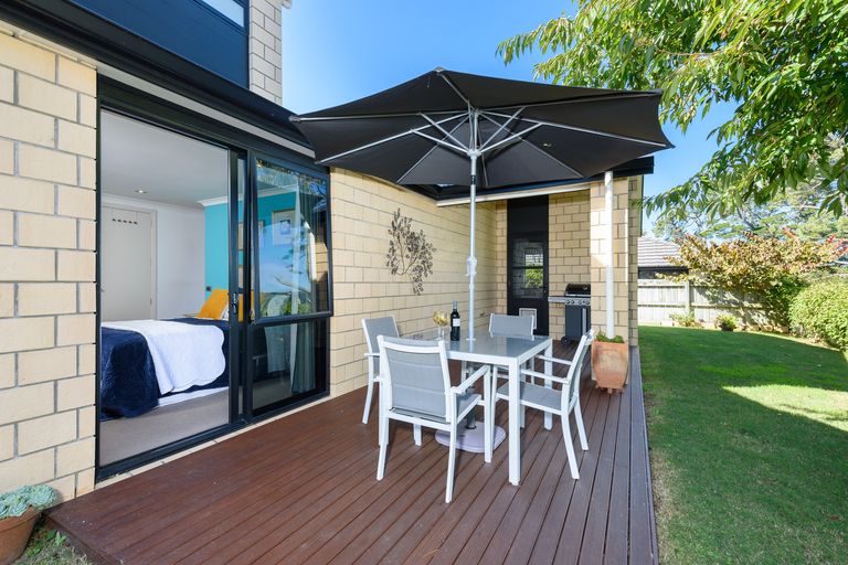 Photo of property in 49 Teal Place, Pyes Pa, Tauranga, 3112