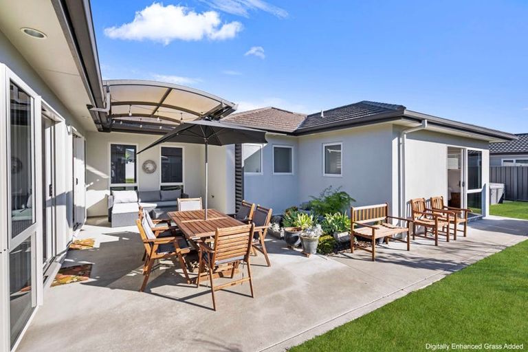 Photo of property in 29 Aoraki Road, Poraiti, Napier, 4112