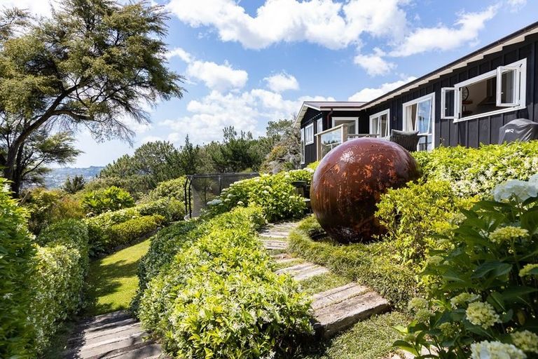 Photo of property in 373 Paremoremo Road, Paremoremo, Auckland, 0632