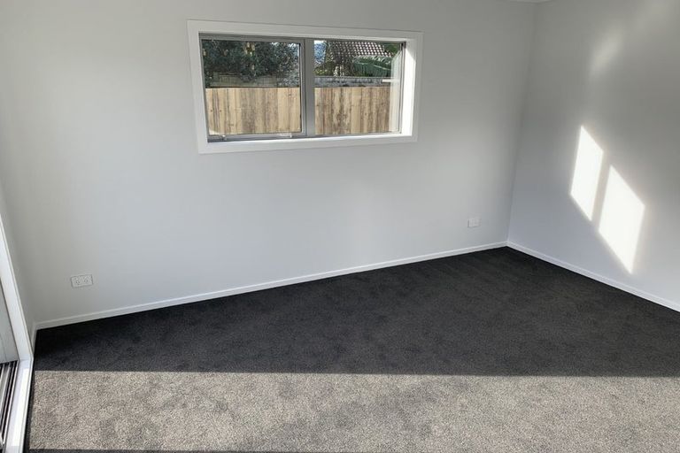 Photo of property in 22 Koru Loop, Paraparaumu, 5032