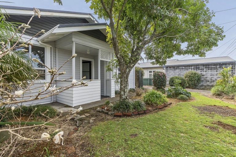 Photo of property in 9 Princes Street, Fitzroy, New Plymouth, 4312