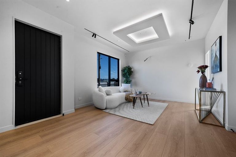 Photo of property in 31a Wallace Road, Mangere Bridge, Auckland, 2022