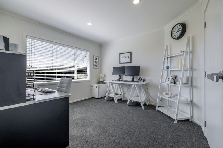 Photo of property in 2 Morocco Terrace, Kelvin Grove, Palmerston North, 4414