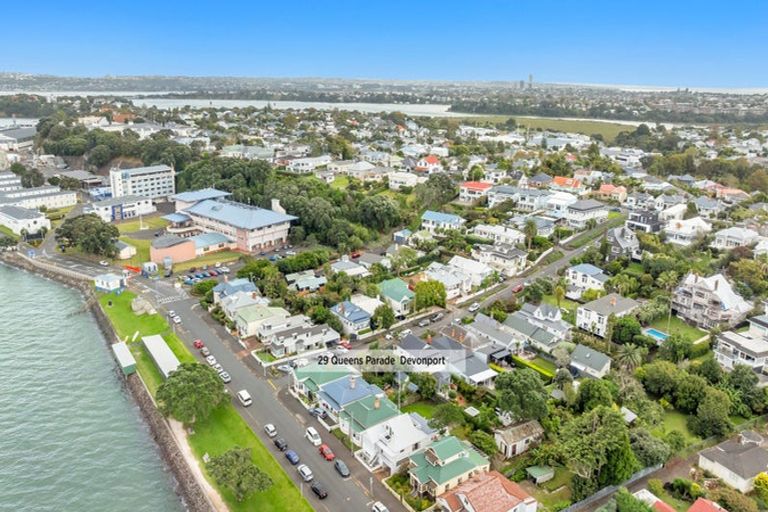 Photo of property in 29 Queens Parade, Devonport, Auckland, 0624