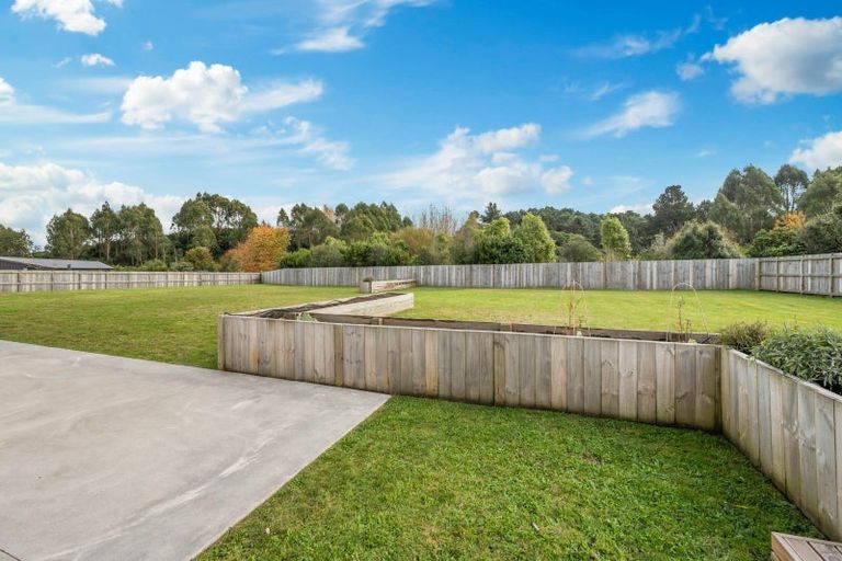 Photo of property in 6 Kanuka Grove, Kinloch, Taupo, 3377