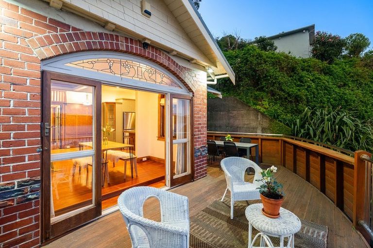 Photo of property in 450 Evans Bay Parade, Hataitai, Wellington, 6021