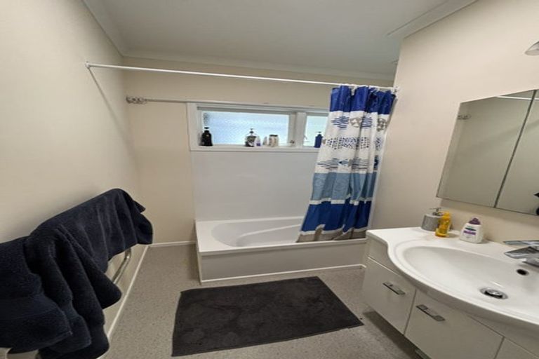 Photo of property in 23 Hereford Street, Wilton, Wellington, 6012