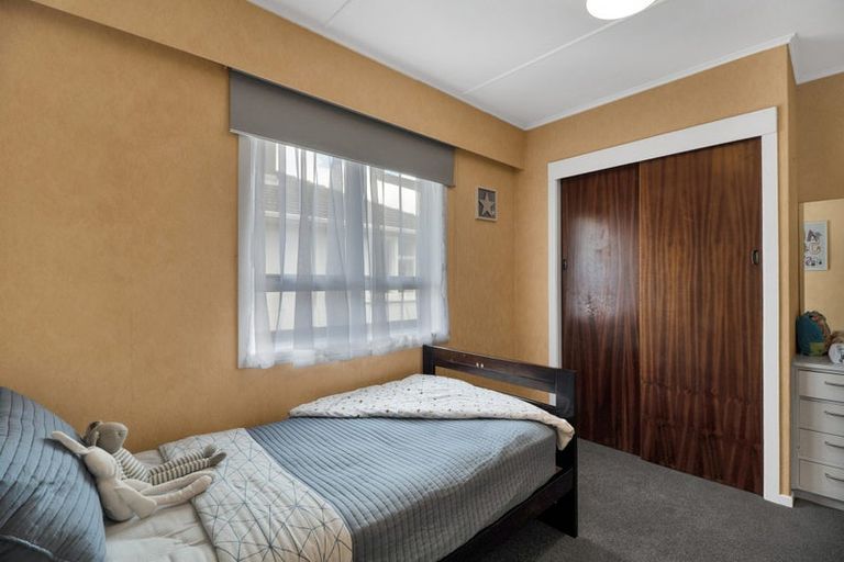 Photo of property in 44 Oberon Street, Stratford, 4332