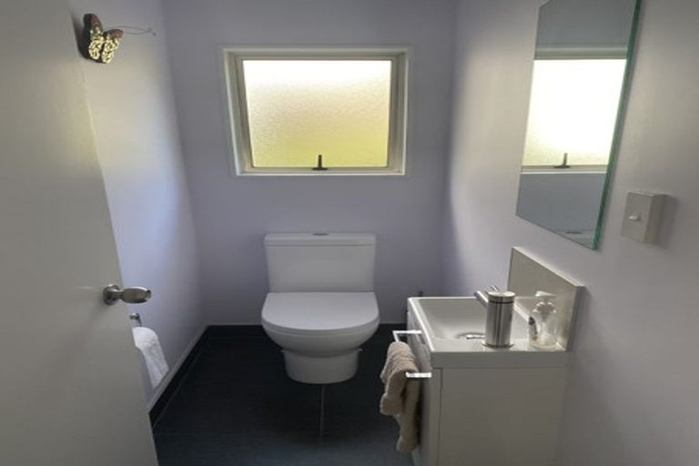 Photo of property in 15c Sarona Avenue, Glen Eden, Auckland, 0602