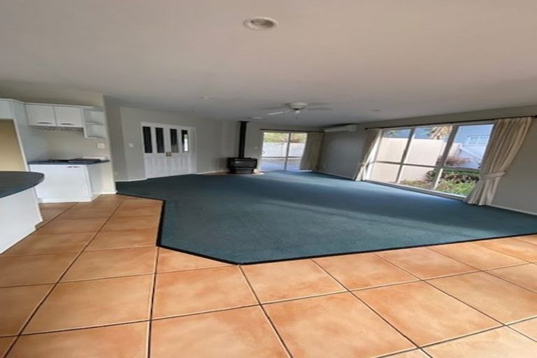 Photo of property in 169a Memorial Avenue, Burnside, Christchurch, 8053