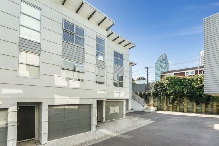Photo of property in Habitat Apartments, 12/31 Byron Avenue, Takapuna, Auckland, 0622