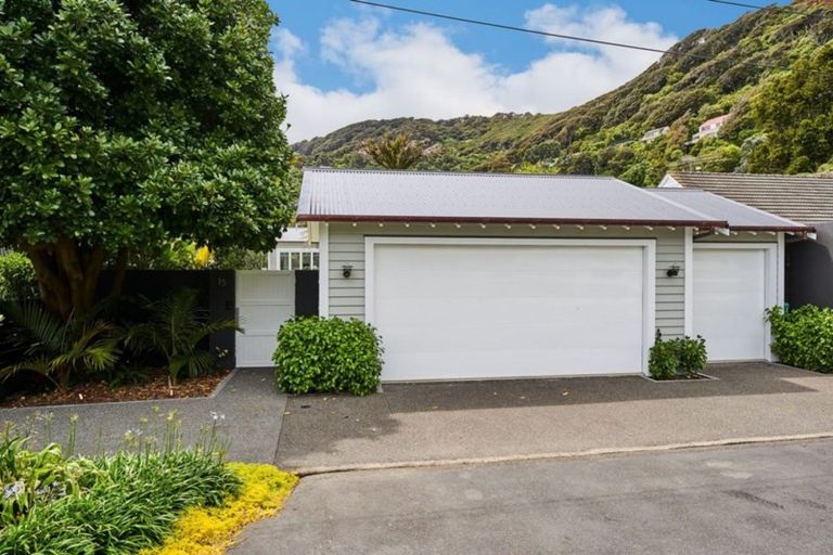 Photo of property in 15 Nikau Street, Eastbourne, Lower Hutt, 5013