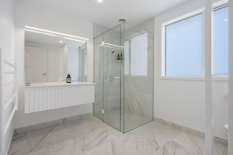 Photo of property in 2 Goldstone Place, Omokoroa, 3114