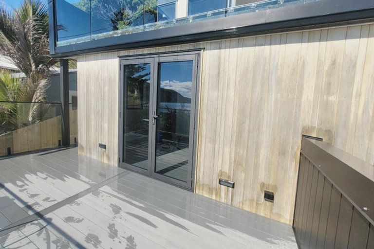 Photo of property in 32 Ocean Parade, Pukerua Bay, 5026