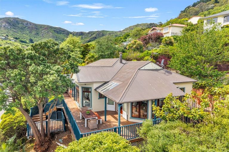 Photo of property in 40 Reserve Terrace, Lyttelton, 8082