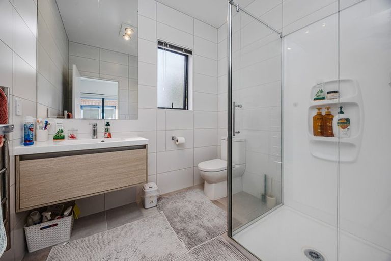 Photo of property in 41 Port Way, Rosehill, Papakura, 2113