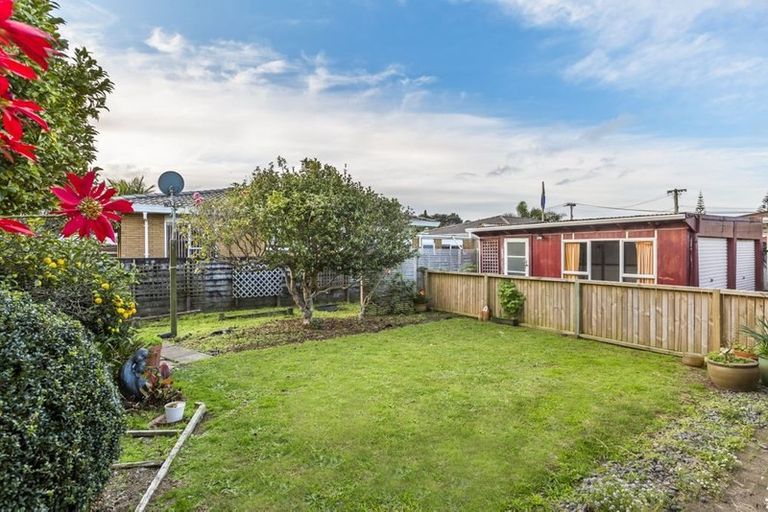 Photo of property in 25c Weiti Road, Orewa, 0931