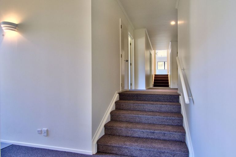 Photo of property in 187a Godley Road, Titirangi, Auckland, 0604