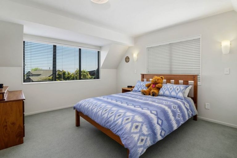 Photo of property in 28 Mark Place, Lynmore, Rotorua, 3010