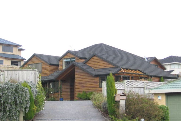 Photo of property in 5 Eastcott Grove, Churton Park, Wellington, 6037