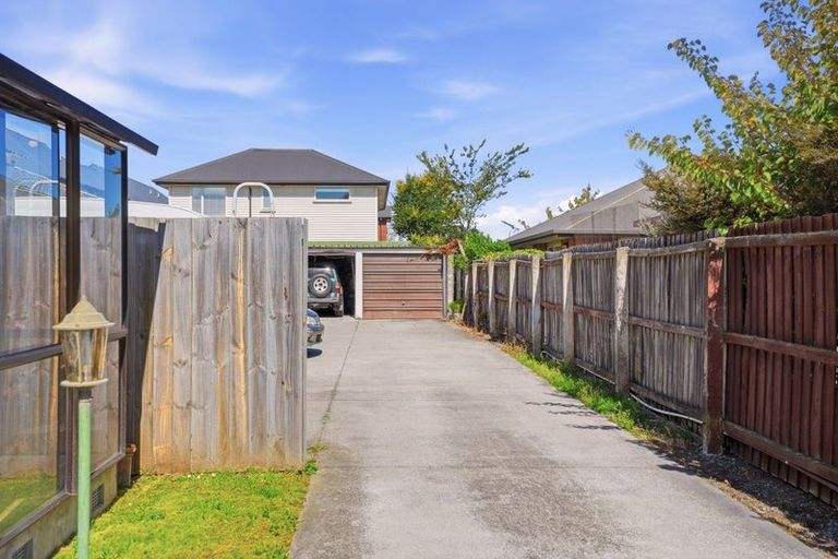 Photo of property in 2/11 Dilworth Street, Riccarton, Christchurch, 8011