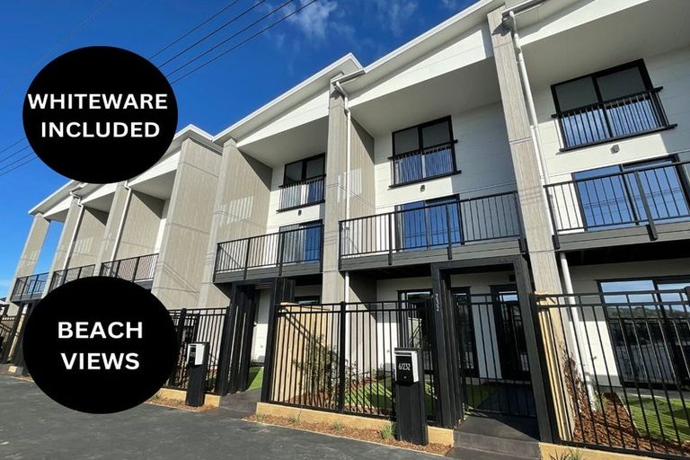 Photo of property in 2/232 Marine Parade, New Brighton, Christchurch, 8061