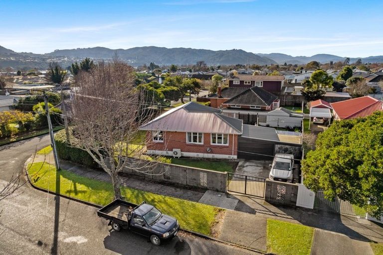 Photo of property in 14 Tararua Street, Trentham, Upper Hutt, 5018