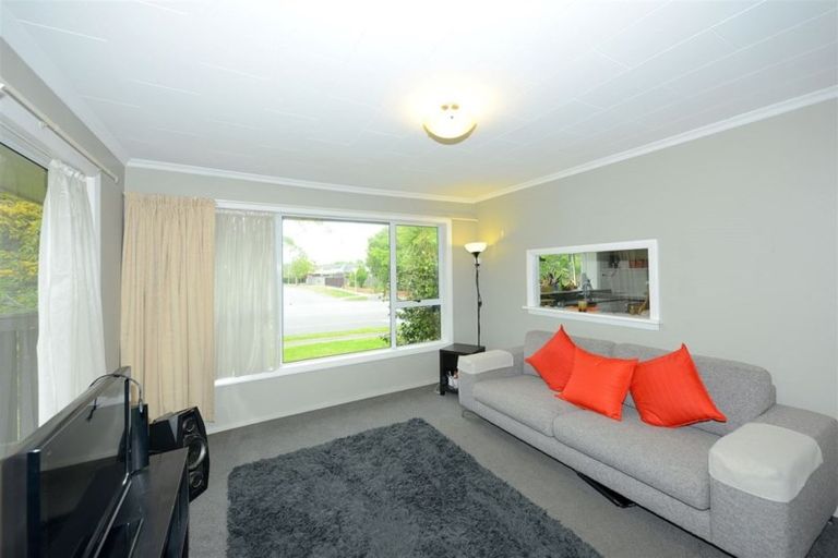 Photo of property in 116 Kendal Avenue, Burnside, Christchurch, 8053