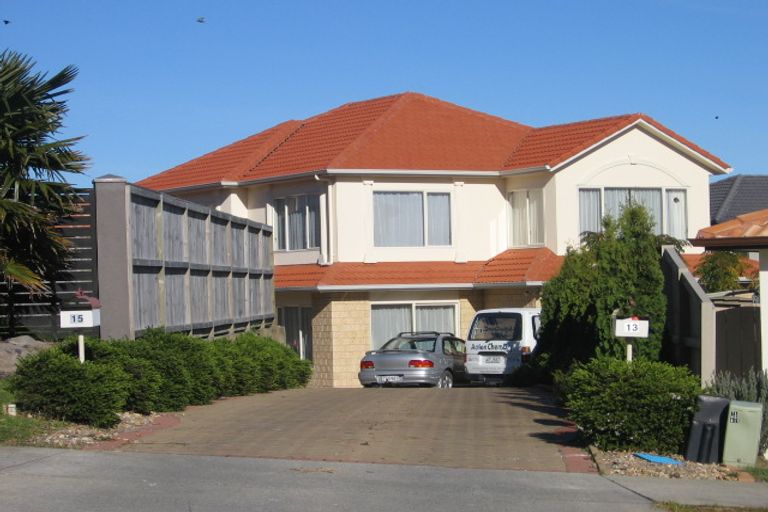 Photo of property in 15 Dunvegan Rise, East Tamaki Heights, Auckland, 2016