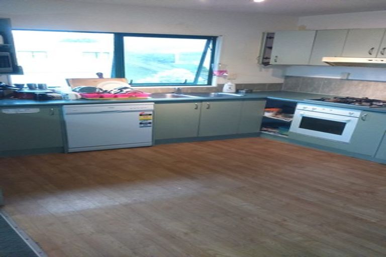 Photo of property in 16d Roick Parade, Glen Eden, Auckland, 0602