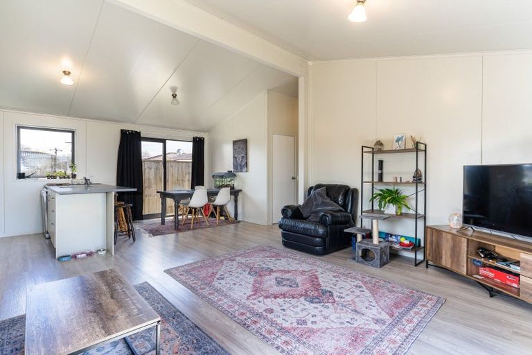 Photo of property in 3b Duff Crescent, Highbury, Palmerston North, 4412