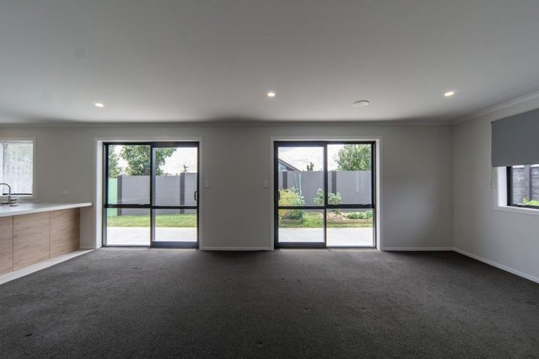 Photo of property in 32 Hector Drive, Rototuna North, Hamilton, 3210