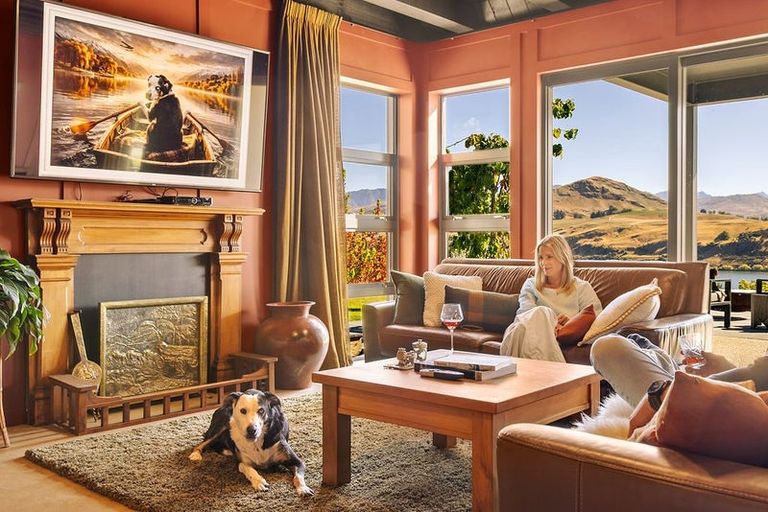 Photo of property in 16 Hayes View Lane, Lake Hayes, Queenstown, 9371