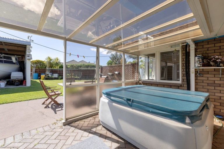 Photo of property in 27 Lotus Avenue, Mount Maunganui, 3116