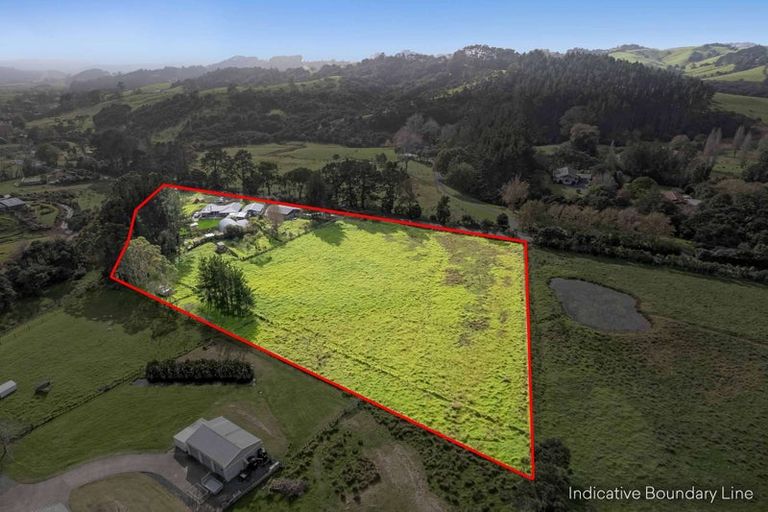 Photo of property in 318 Inland Road, Helensville, 0875