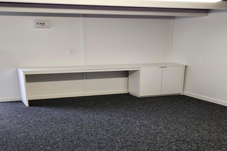 Photo of property in 3/14 Church Square, Addington, Christchurch, 8024