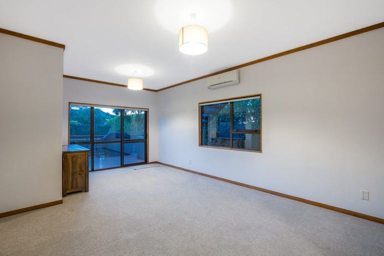 Photo of property in 8 Pukerua Beach Road, Pukerua Bay, 5026