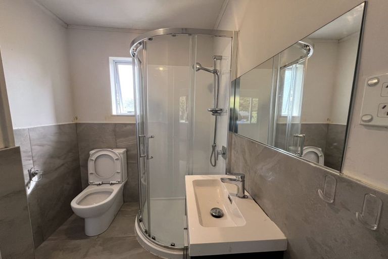 Photo of property in 53 Pinedale Place, Henderson, Auckland, 0610