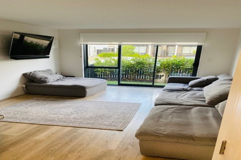 Photo of property in 41 Gecko Road, Hobsonville, Auckland, 0616