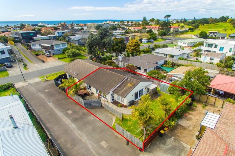 Photo of property in 2/230 Valley Road, Mount Maunganui, 3116
