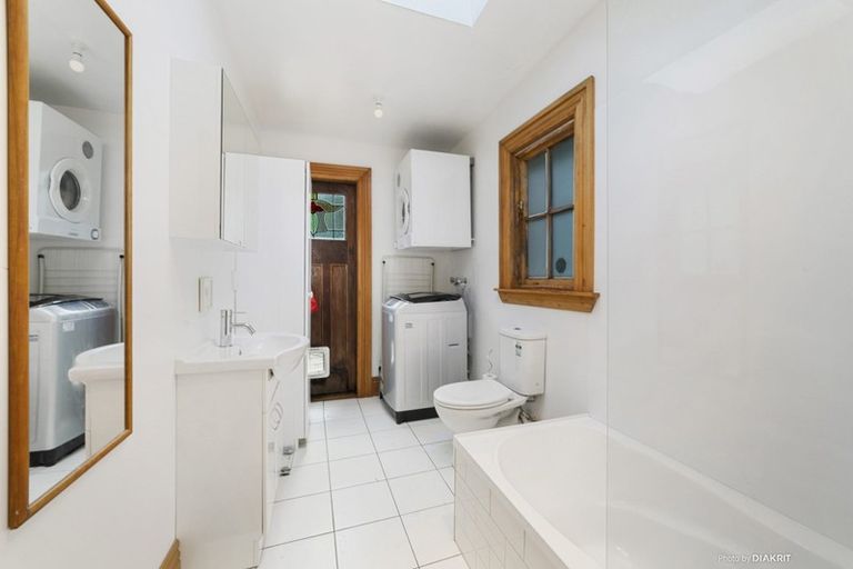 Photo of property in 28 Taft Street, Brooklyn, Wellington, 6021