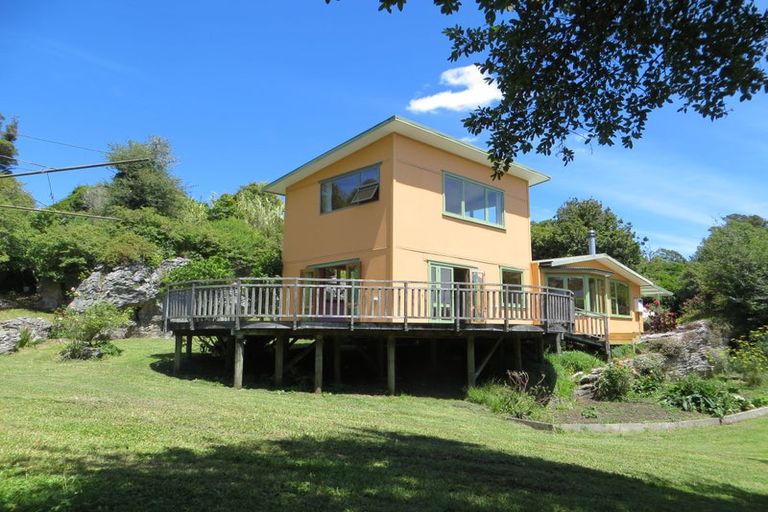 Photo of property in 15 Haile Lane, Pohara, Takaka, 7183
