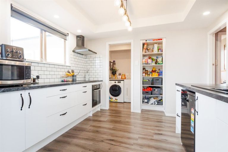 Photo of property in 27 Aspiring Avenue, Milson, Palmerston North, 4414