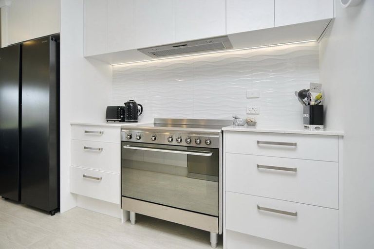 Photo of property in 3 Mcquillan Avenue, Woodend, 7610